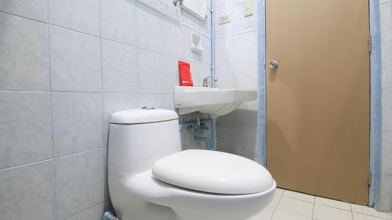 Reddoorz @ Kassel North Caloocan Ngoại thất bức ảnh