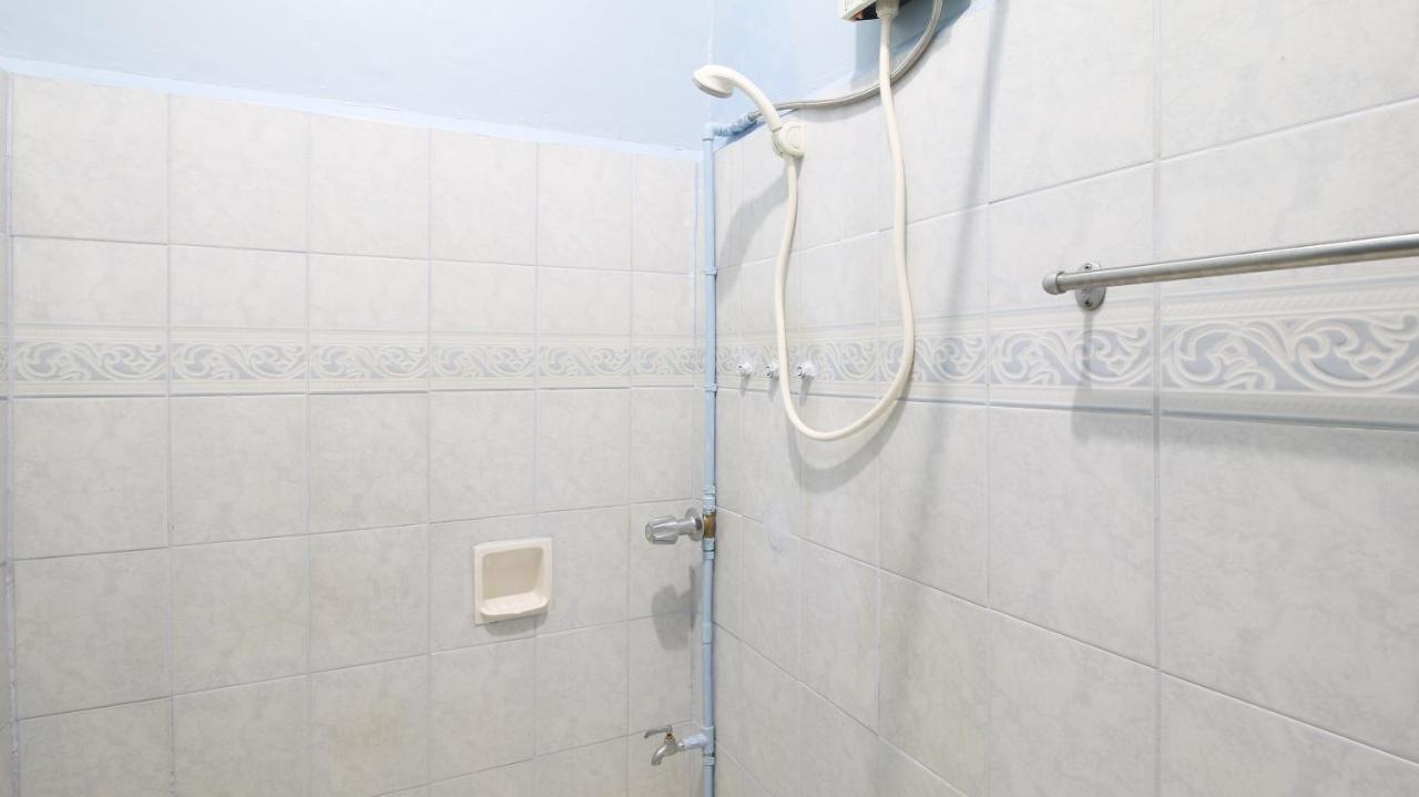 Reddoorz @ Kassel North Caloocan Ngoại thất bức ảnh